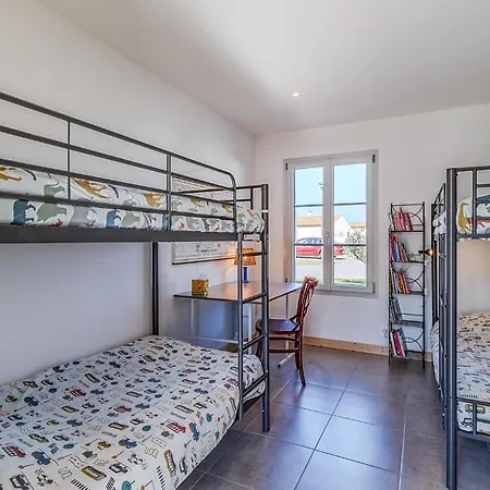 In Prázdninový dům Saint-Denis-dʼOléron